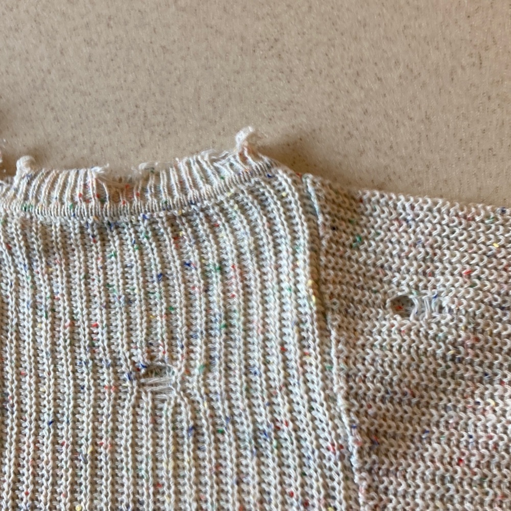 Cozy Cream Distressed Turtleneck Sweater No Size Tag - Picture 12 of 16